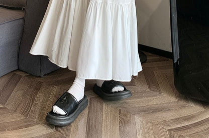 Einfarbiger Midirock in A-Linie mit hoher Taille und Rüschen