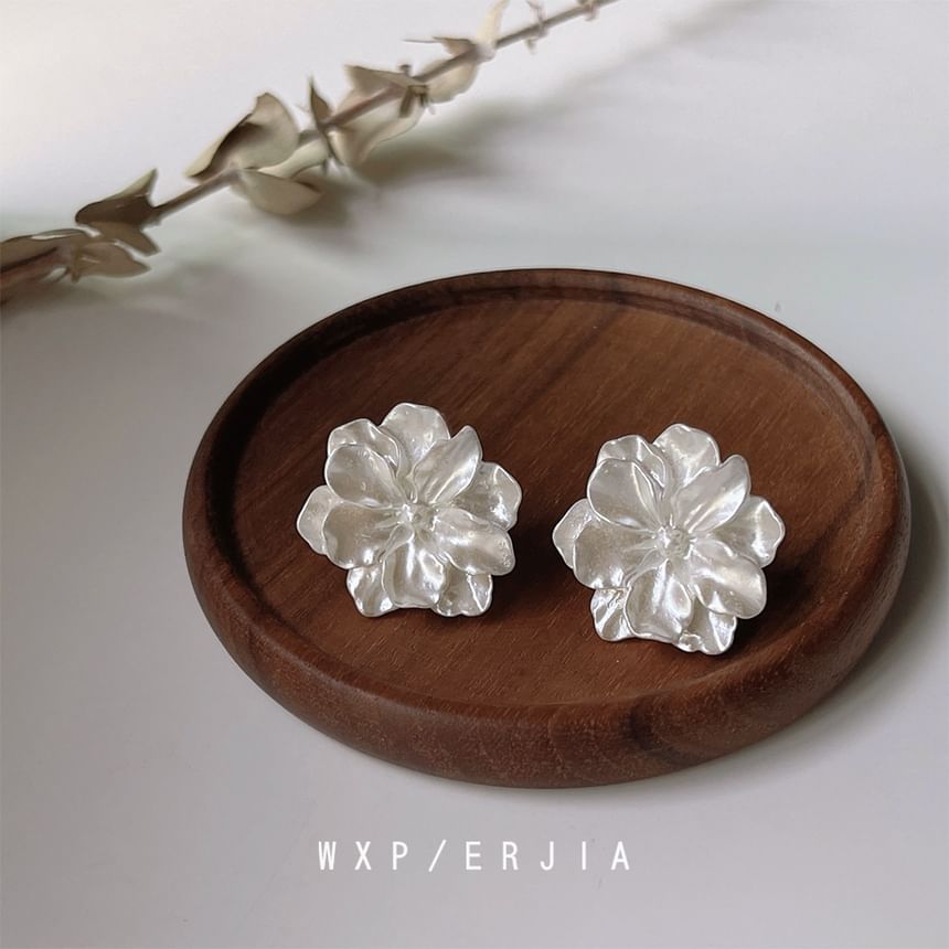 Floral Resin Stud Earring