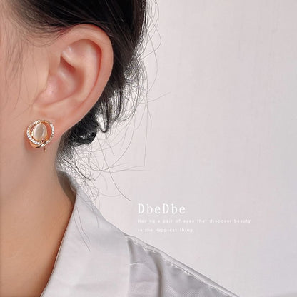 Rhinestone Alloy Ear Cuff