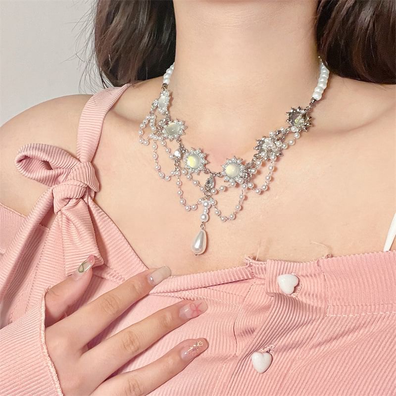 Faux Pearl Layered Alloy Choker