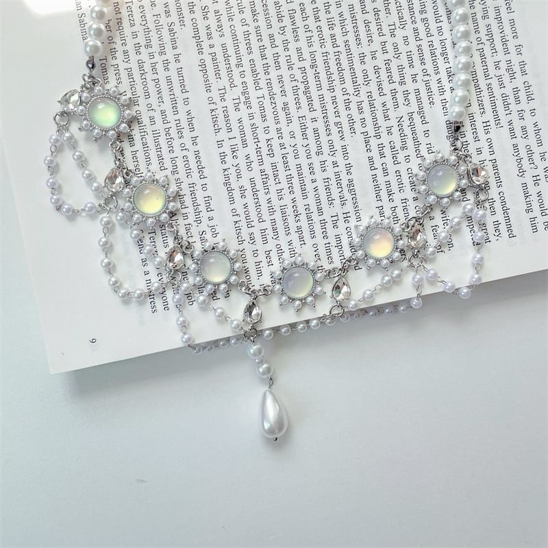 Faux Pearl Layered Alloy Choker