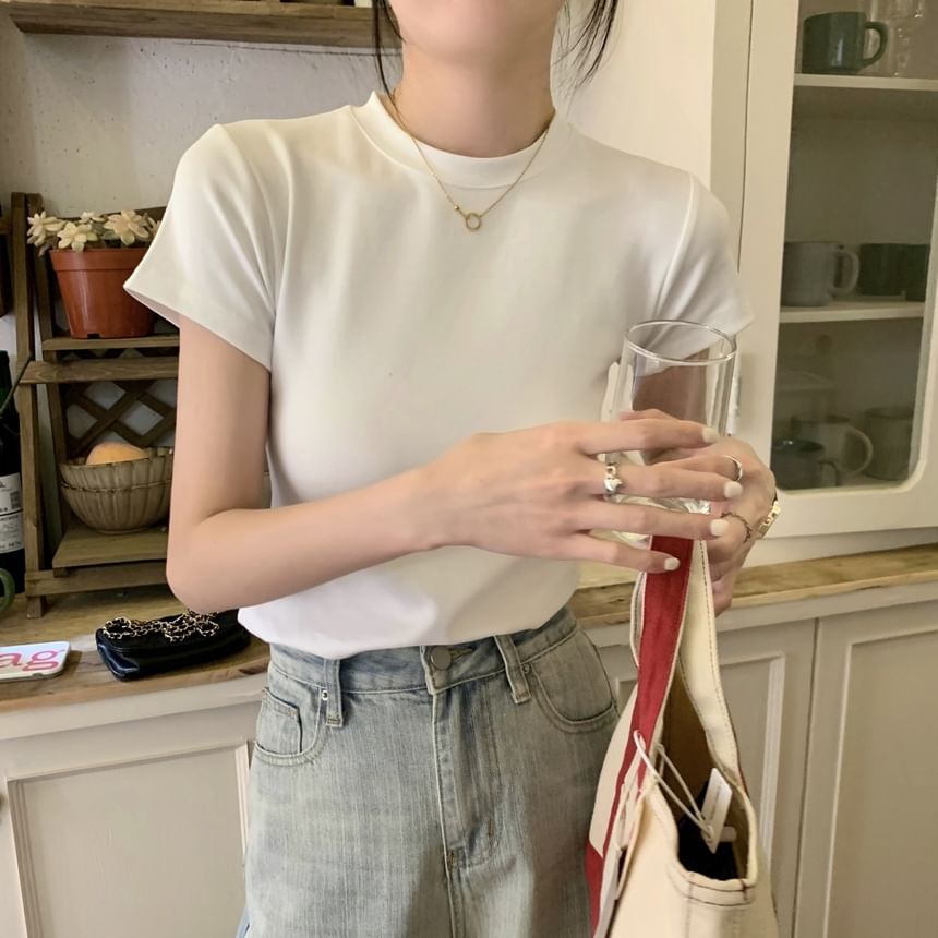 Short-Sleeve Crew Neck Plain Tee