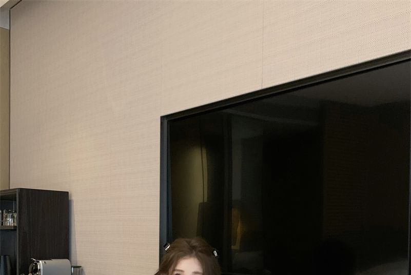 Short Sleeve Crew Neck Plain Bow Frill Top / High Waist Panel Velvet Shorts