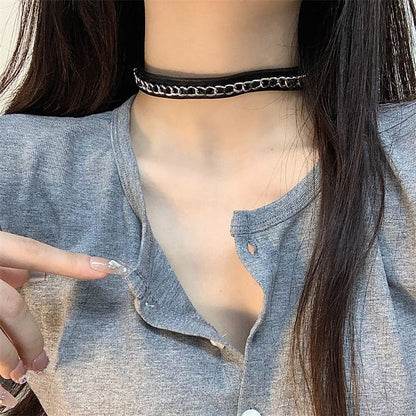 Black Western Oval Disc Faux Leather Choker