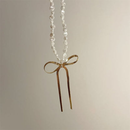Bow Faux Pearl Choker