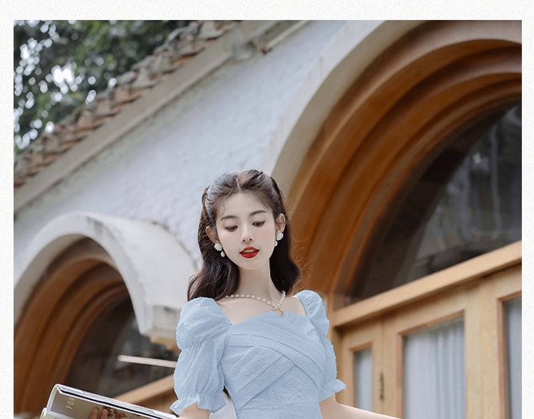 Short-Sleeve Square Neck Plain Midi A-Line Dress