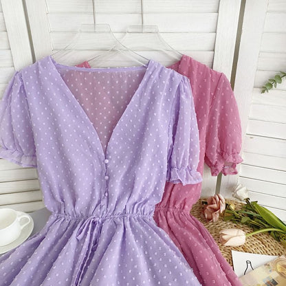 Kurzärmliger Strampler mit V-Ausschnitt, gepunktetem Kordelzug in der Taille