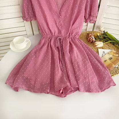 Kurzärmliger Strampler mit V-Ausschnitt, gepunktetem Kordelzug in der Taille