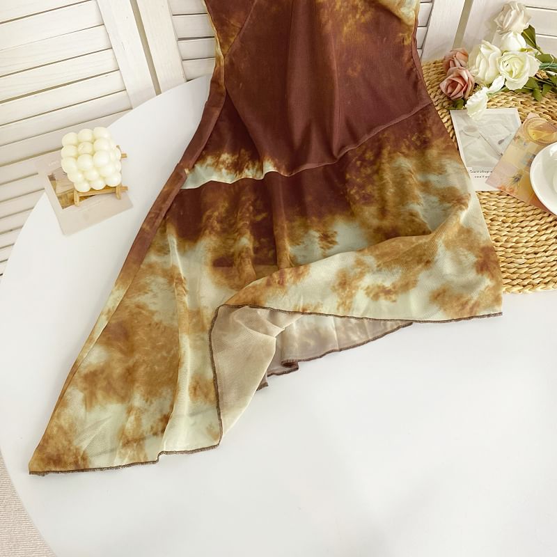 Robe trapèze asymétrique en maille tie dye à col en V et épaules nouées