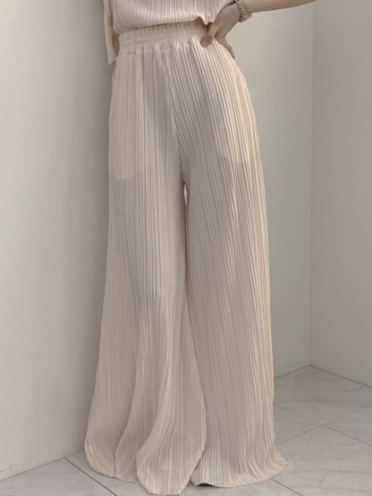 Ensemble : haut plissé uni à manches courtes et col montant + pantalon large à taille élastique