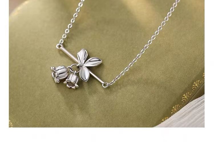 Floral Necklace