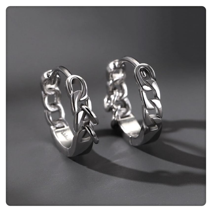 Chain Huggie Earring