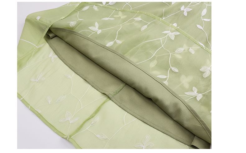 Short-Sleeve Leaf Embroidered Midi A-Line Dress