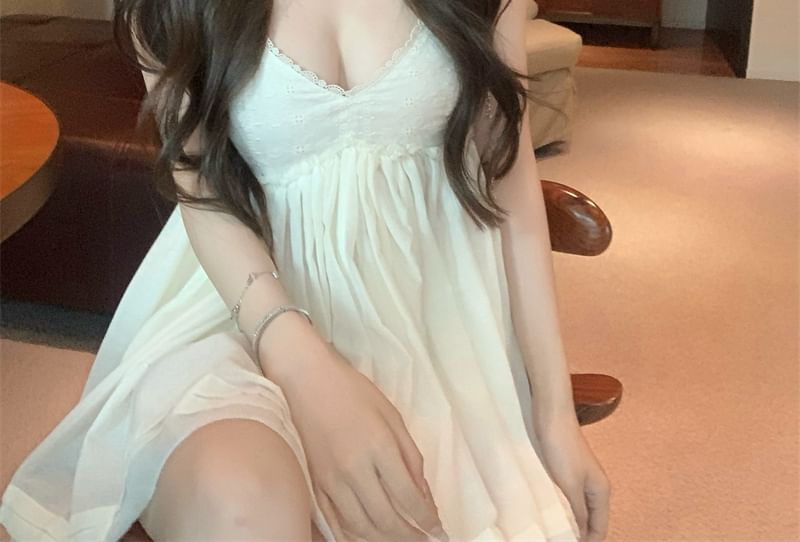 Spaghetti Strap V-Neck Plain Lace Trim Mini Sundress