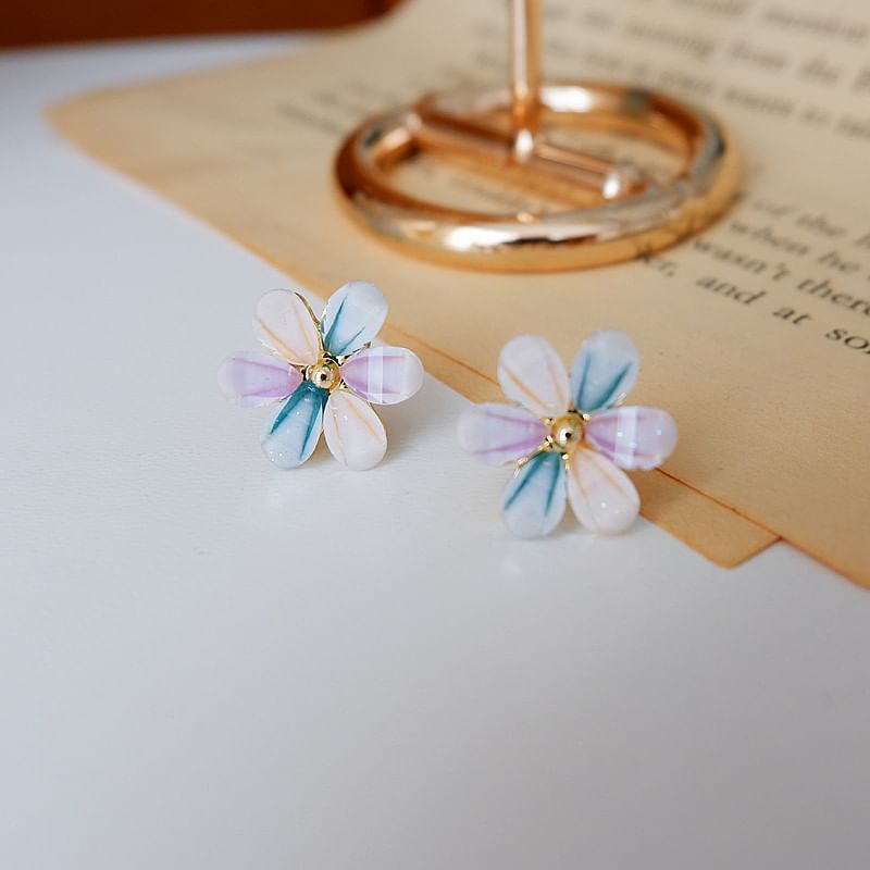 Floral Ear Stud