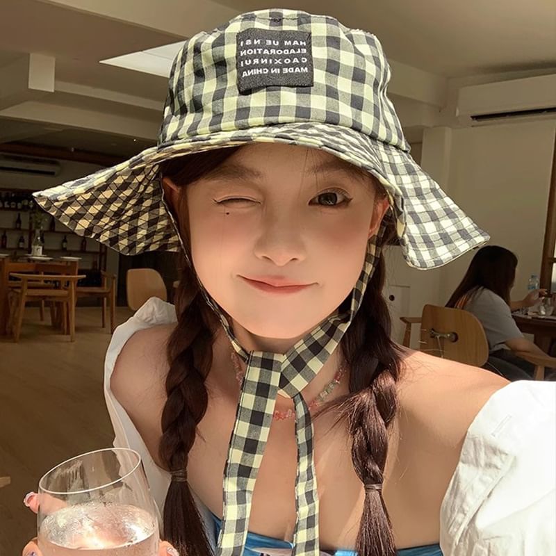 Checkered With Hat Chin Cotton Strap Bucket