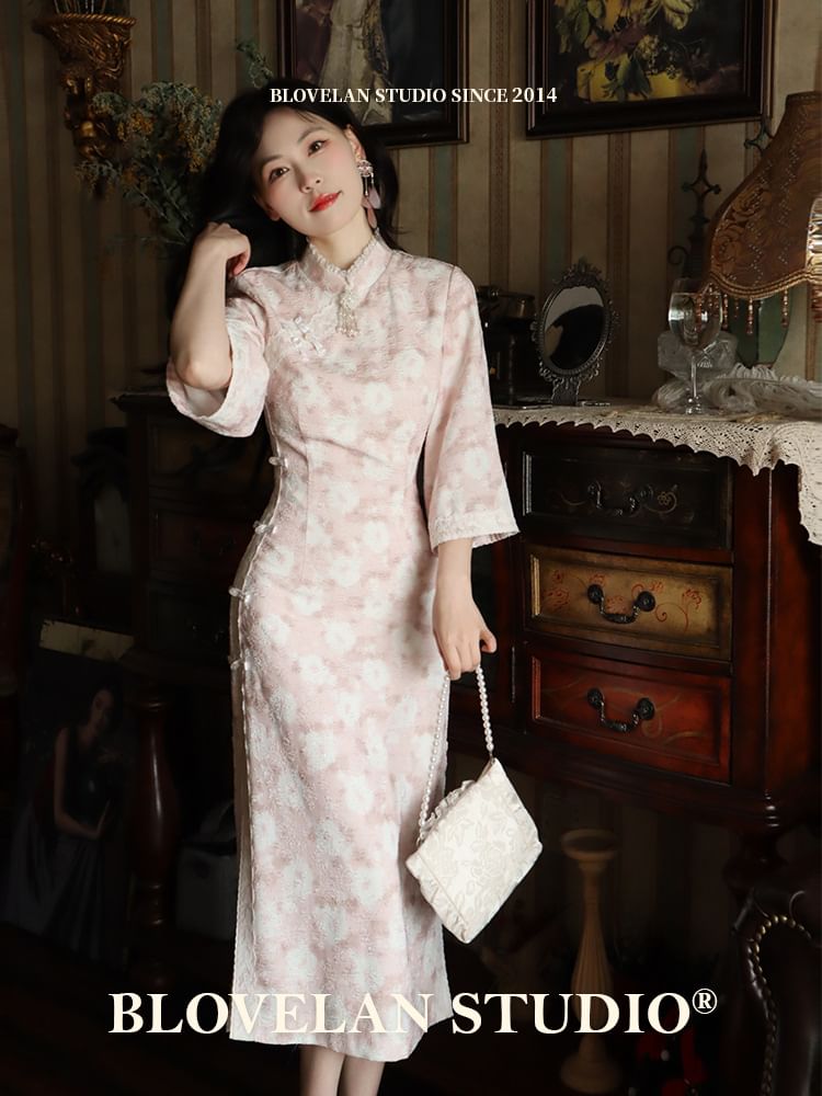 3/4-Sleeve Floral Print Jacquard Lace Trim Frog Buttoned Slit Midi Sheath Qipao