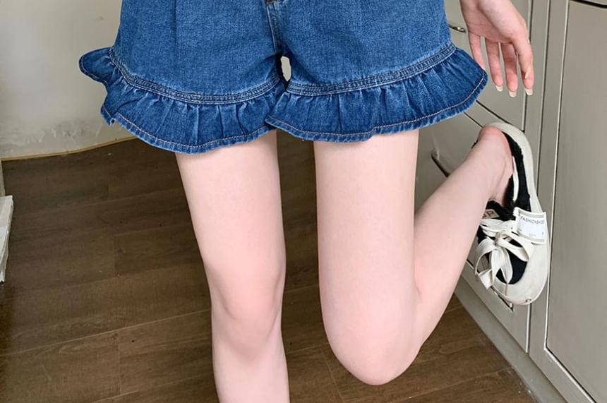 Short en jean taille haute avec ourlet à volants