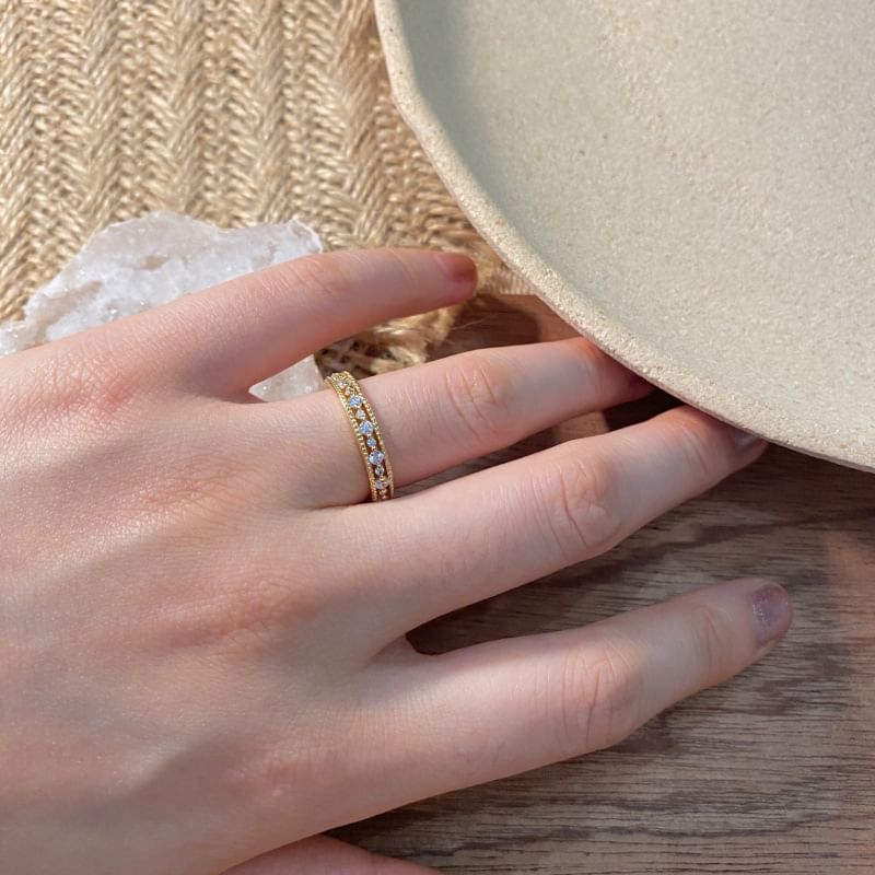 Bague ouverte en alliage de strass (divers modèles)