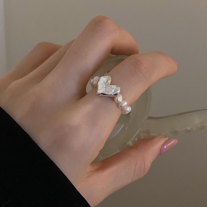 Bague en fausse perle en forme de cœur