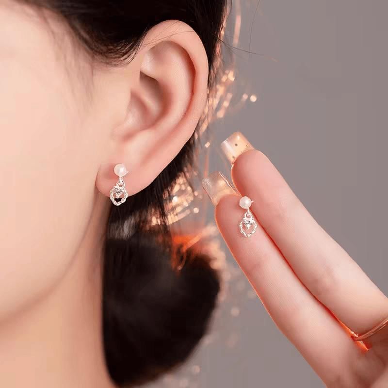 Boucles d'oreilles pendantes en alliage avec fausses perles et strass en forme de cœur