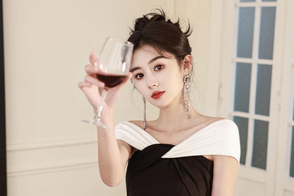 Off-Shoulder Tone Evening Two Gown Trumpet