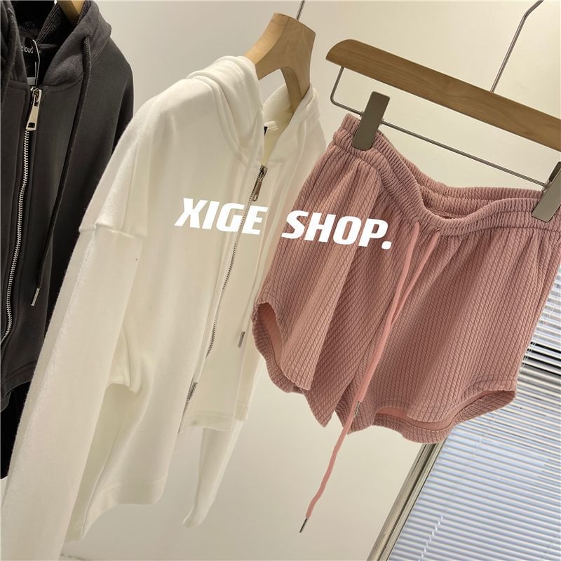 Drawstring Waist Plain Shorts