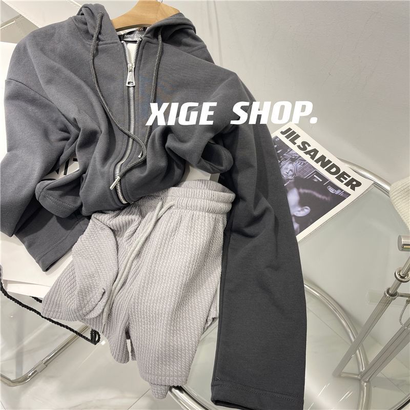 Drawstring Waist Plain Shorts