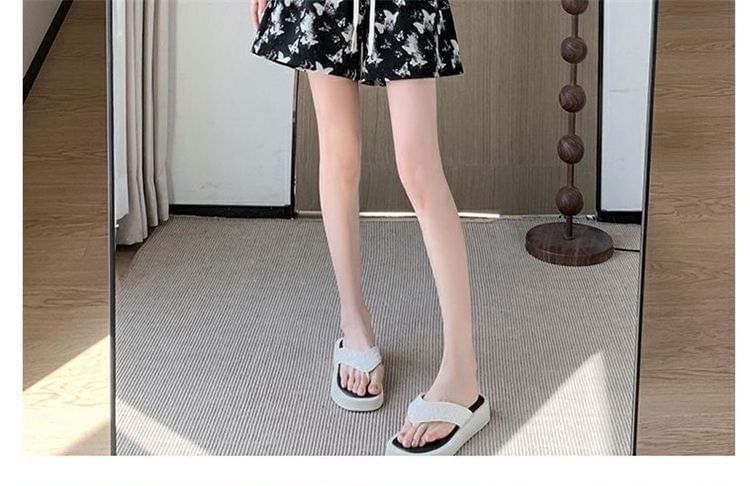 Drawstring Waist Butterfly Print Shorts