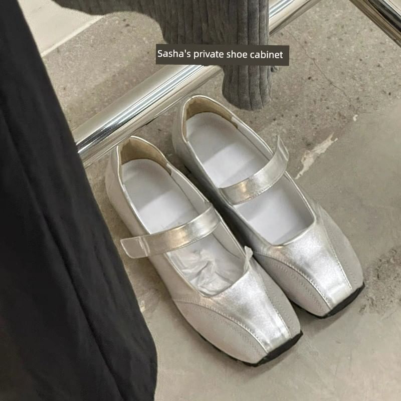 Flats Balletcore Adhesive Strap