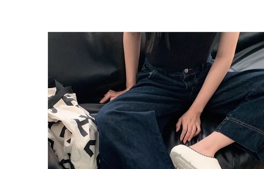 Platform Wavy Edge Slide Sandals