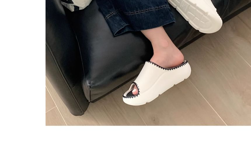 Platform Wavy Edge Slide Sandals