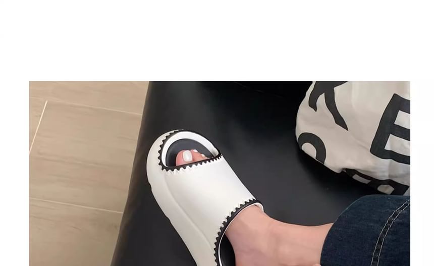Platform Wavy Edge Slide Sandals