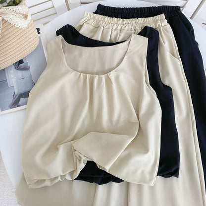 Set: schlichtes Tanktop mit U-Ausschnitt + Hose mit weitem Bein und elastischem Bund