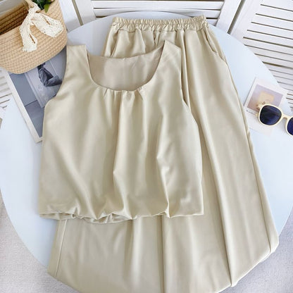 Set: schlichtes Tanktop mit U-Ausschnitt + Hose mit weitem Bein und elastischem Bund