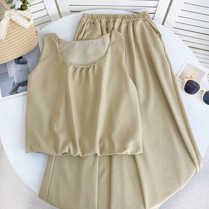Set: schlichtes Tanktop mit U-Ausschnitt + Hose mit weitem Bein und elastischem Bund