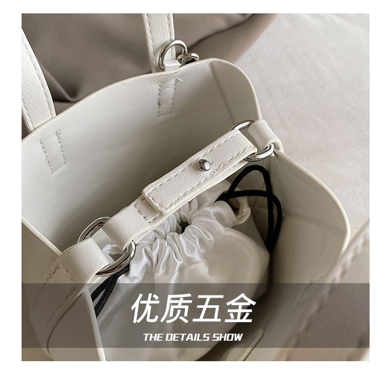 Set: Chain Strap Flower Bucket Bag + Pouch