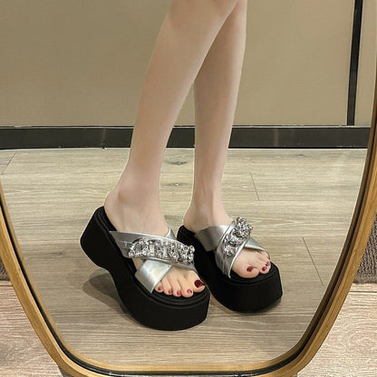 Chain Detail Platform Slide Sandals