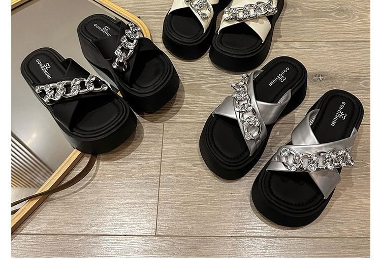 Chain Detail Platform Slide Sandals