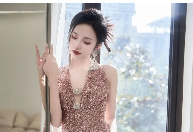 Sequin V-Neck Sleeveless Sheath Evening Gown