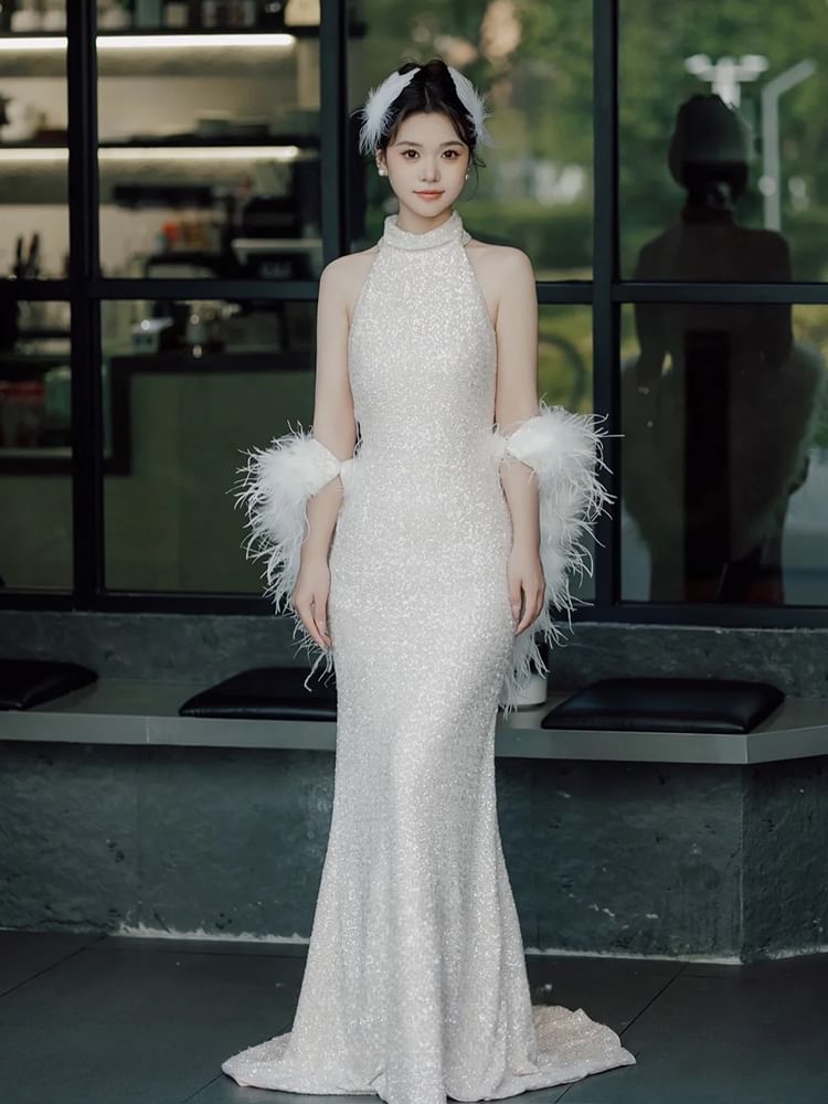 Sleeveless Stand Collar Plain Sequin Trumpet Evening Gown / Feather Shawl