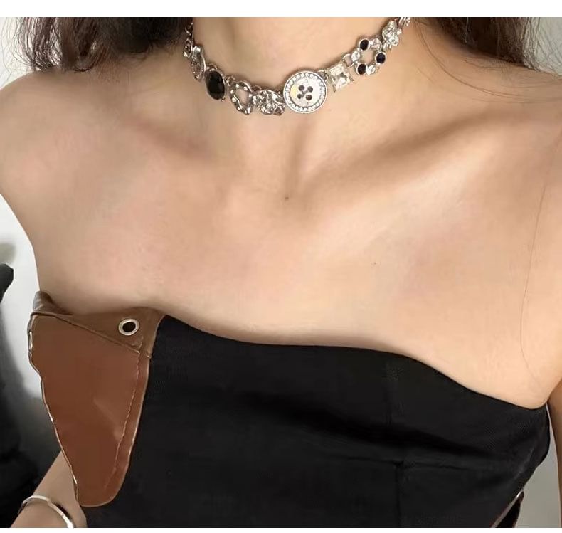 Pendant Choker