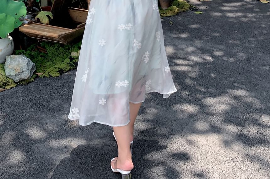 Plus Size Short-Sleeve Floral Embroidered Frog Button Midi A-Line Dress