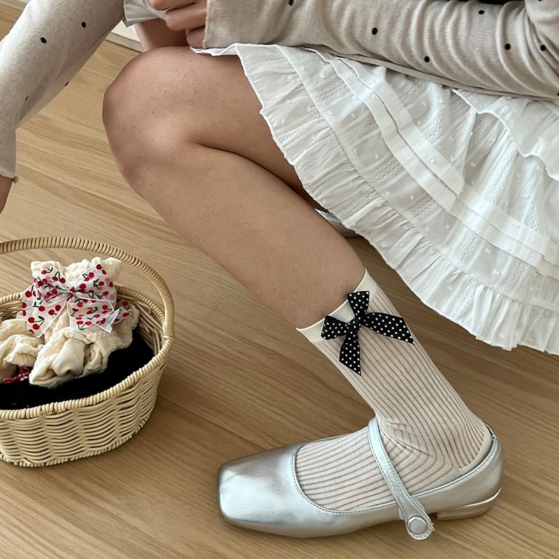 Patterned / Bow Accent Socks