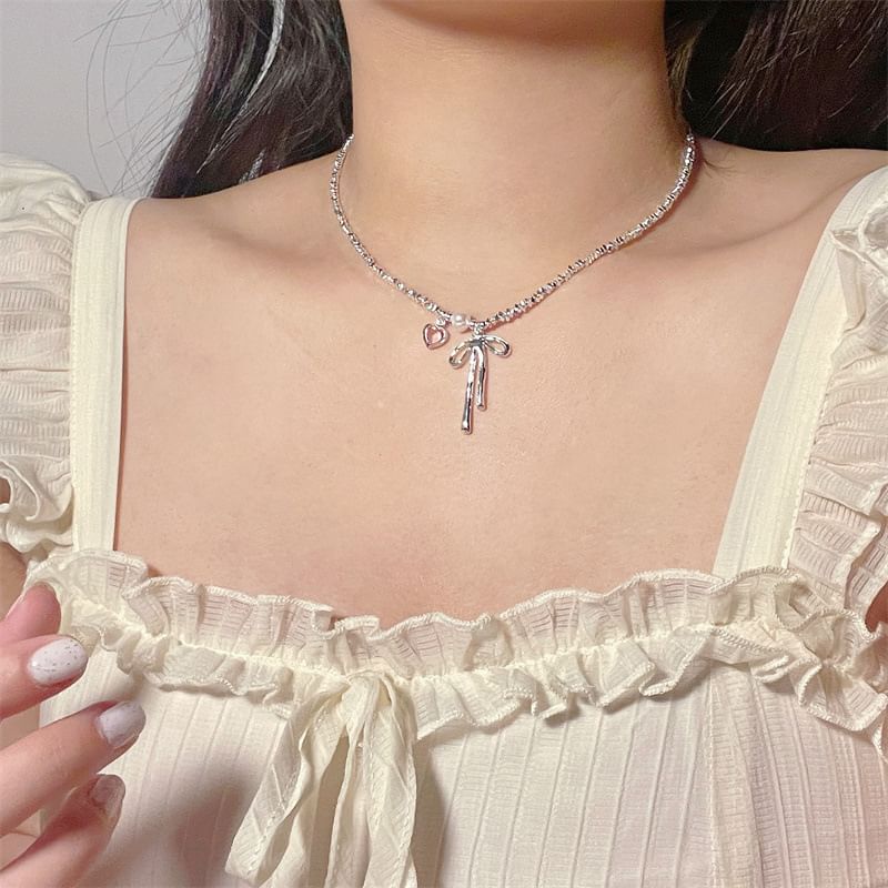 Bow Beaded Necklace