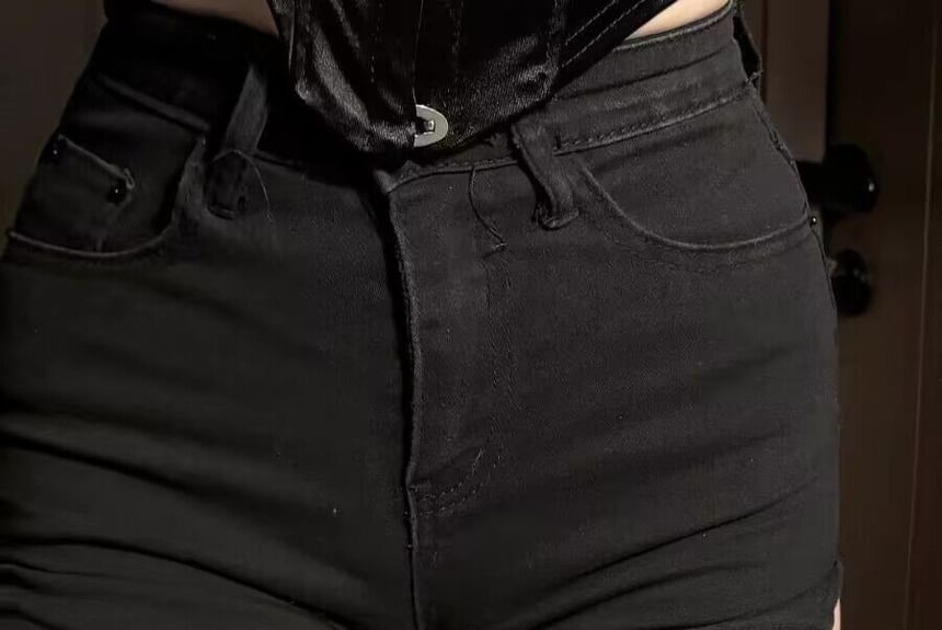 Star Criss Cross Garter