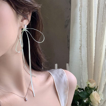 Faux Pearl Bow Earring