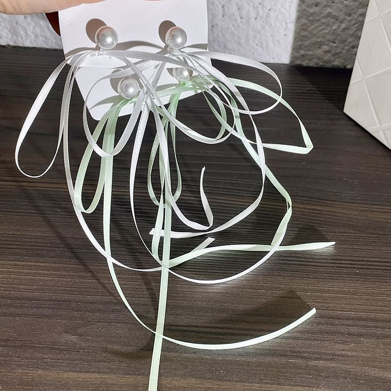 Faux Pearl Bow Earring