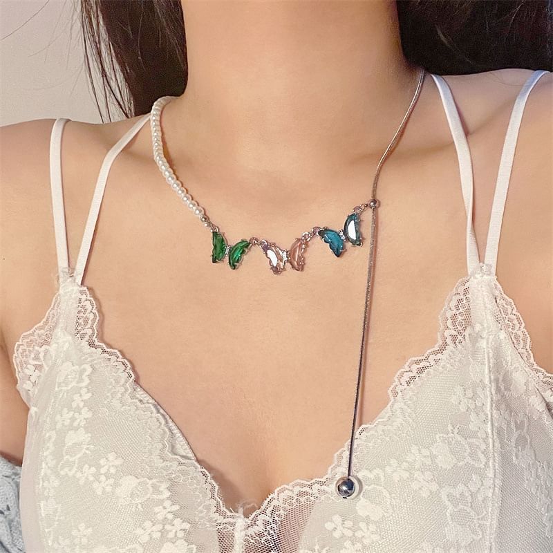 Rhinestone Butterfly Faux Pearl Necklace