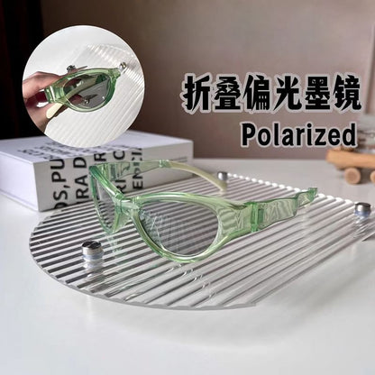 Cat Eye Sunglasses / Case